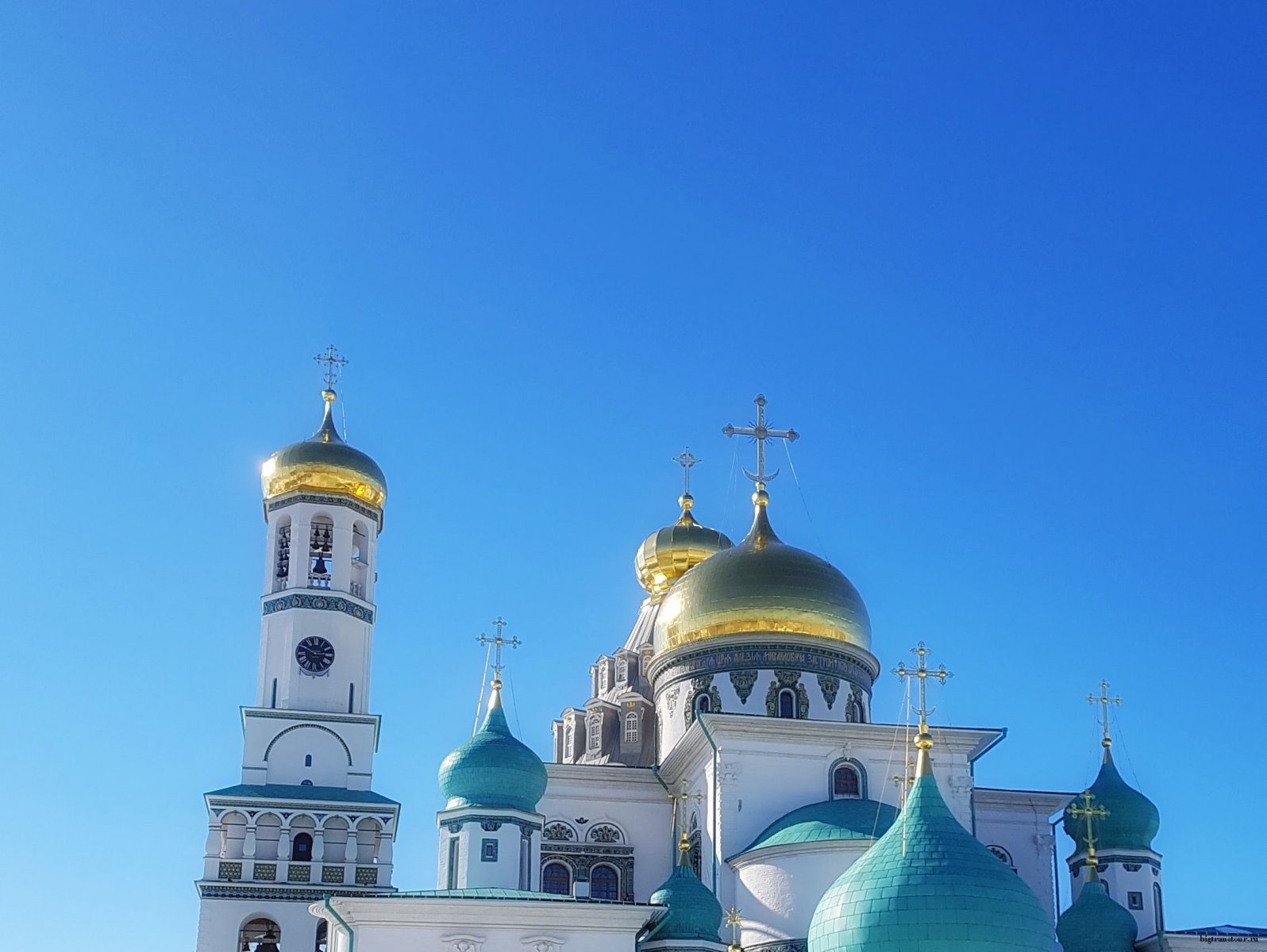 Поездка в Новый Иерусалим, стоимость и программа тура, заказать тур  выходного дня из Владимира от компании 